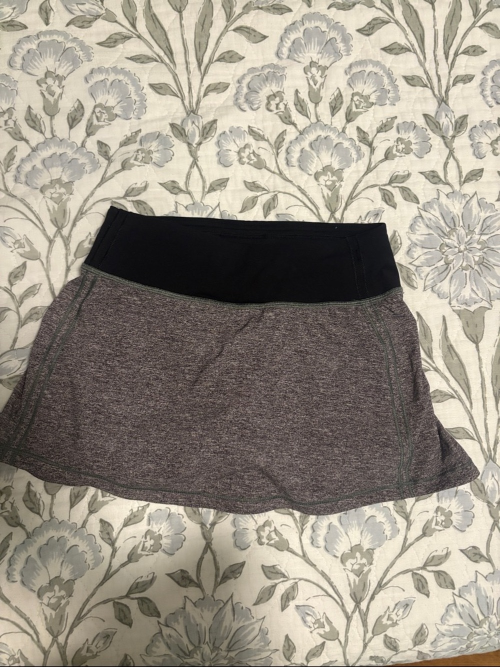 Lululemon Pace Rival Skirt with Black and Heather Gray